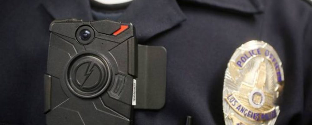 Зачем полицейским камеры