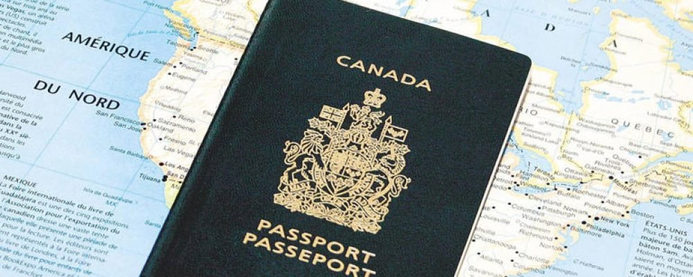 Навіщо канадцям новий паспорт?